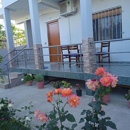 Vila N Dervishi Vlorë Екстериор снимка